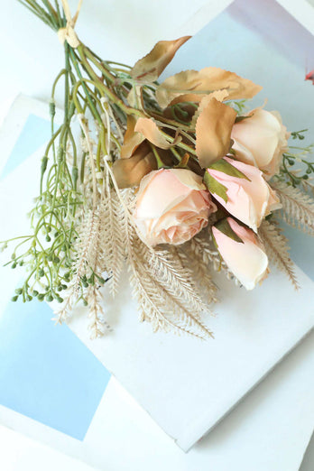 Buquê de casamento de flores de palha