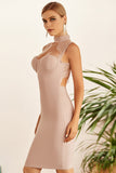 Vestido de cocktail de halter de renda preta
