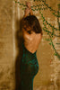 Carregar imagem no visualizador da galeria, Vestido de baile sem costas veludo verde escuro