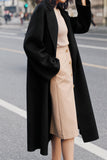 Casaco de lã com cinto preto bolsos