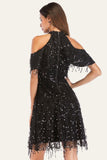 Preto A-Line Stand-Up Collar Ombro Frio Tassel Lantejoulas Halloween Vestido de Festa