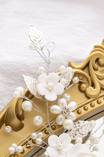 Faixa de cabeça de pérola de flores brancas