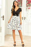 Preto Floral Gola em V 1950s Vestido com Cinto