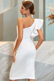 Vestido de Cocktail Branco Um Ombro Ajustado