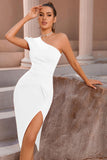Um Ombro Branco Vestido Cocktail