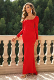 Vestido formal de espartilho vermelho de pescoço quadrado com mangas compridas
