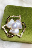 Broche Branco Rhinestone & Pearls