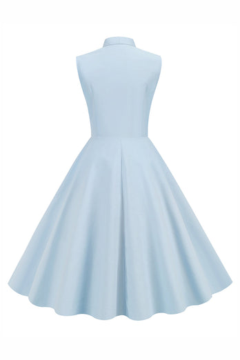 Botões de inteligência de vestido azul azul claro dos anos 50
