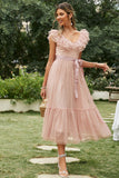 Vestido de festa com cinto rosa folhos