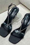 Dedo Quadrado Stiletto Preto Salto Alto com Missangas