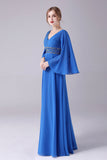 Royal Blue A-Line V-Neck plissado andar de comprimento mãe do vestido de noiva com missangas