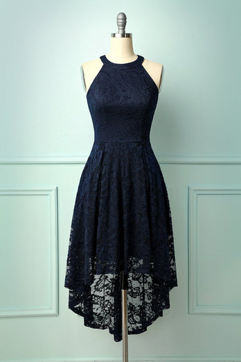 Vestido assimétrico de renda azul marinho