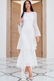 Vestido de mãe de renda branca de joia com mangas queimadas