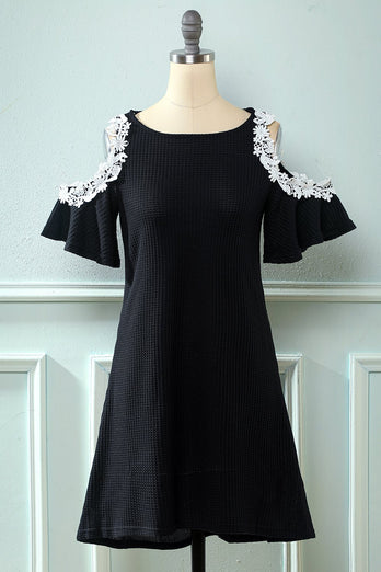 Vestido de malha de ombro frio preto com apliques