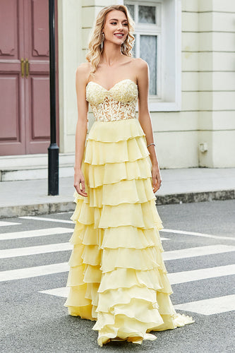 Lindo A Line Sweetheart Yellow Corset Prom Dress com Appliques Ruffles