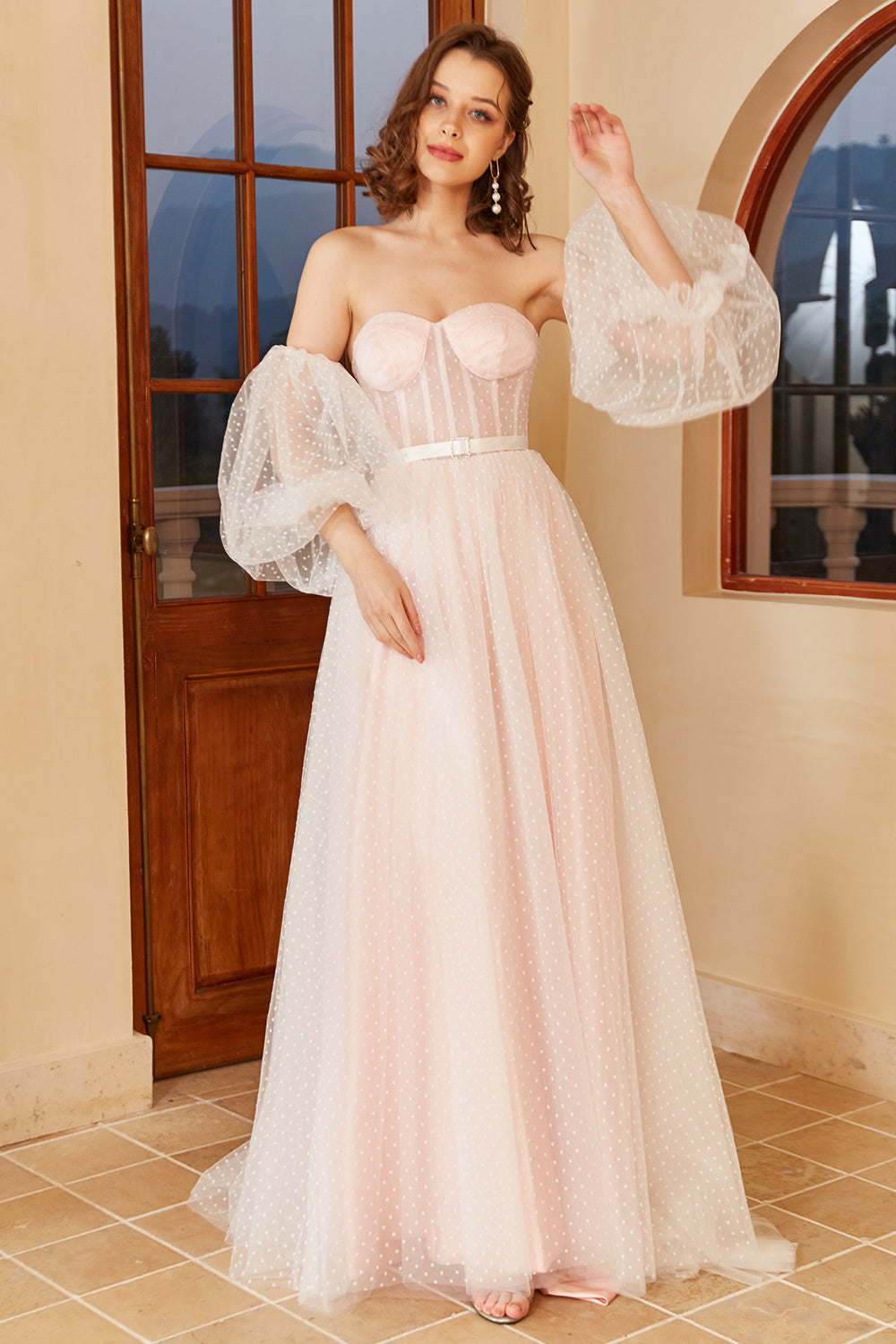 Vestido de noiva de Polka Dots cor-de-rosa com mangas puff