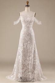 Vestido de noiva de renda de marfim com franjas
