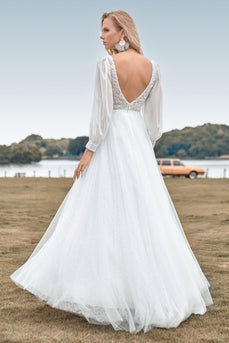 A-Line Tule frisado vestido de noiva de marfim com mangas compridas