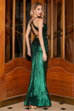 Cintas de espaguete verde escuro brilhantes vestido de baile longo com acessório