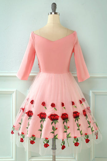 Vestido vintage de malha de renda de rosa bordada