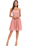 Bonito um vestido de festa de festa de namorado de linha