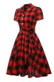 Vestido vintage de mangas curtas xadrez vermelhas