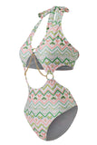 Green Halter empurra para cima um pedaço de fatos de banho
