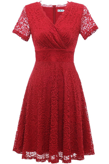 Vestido de renda de decote em V vermelho