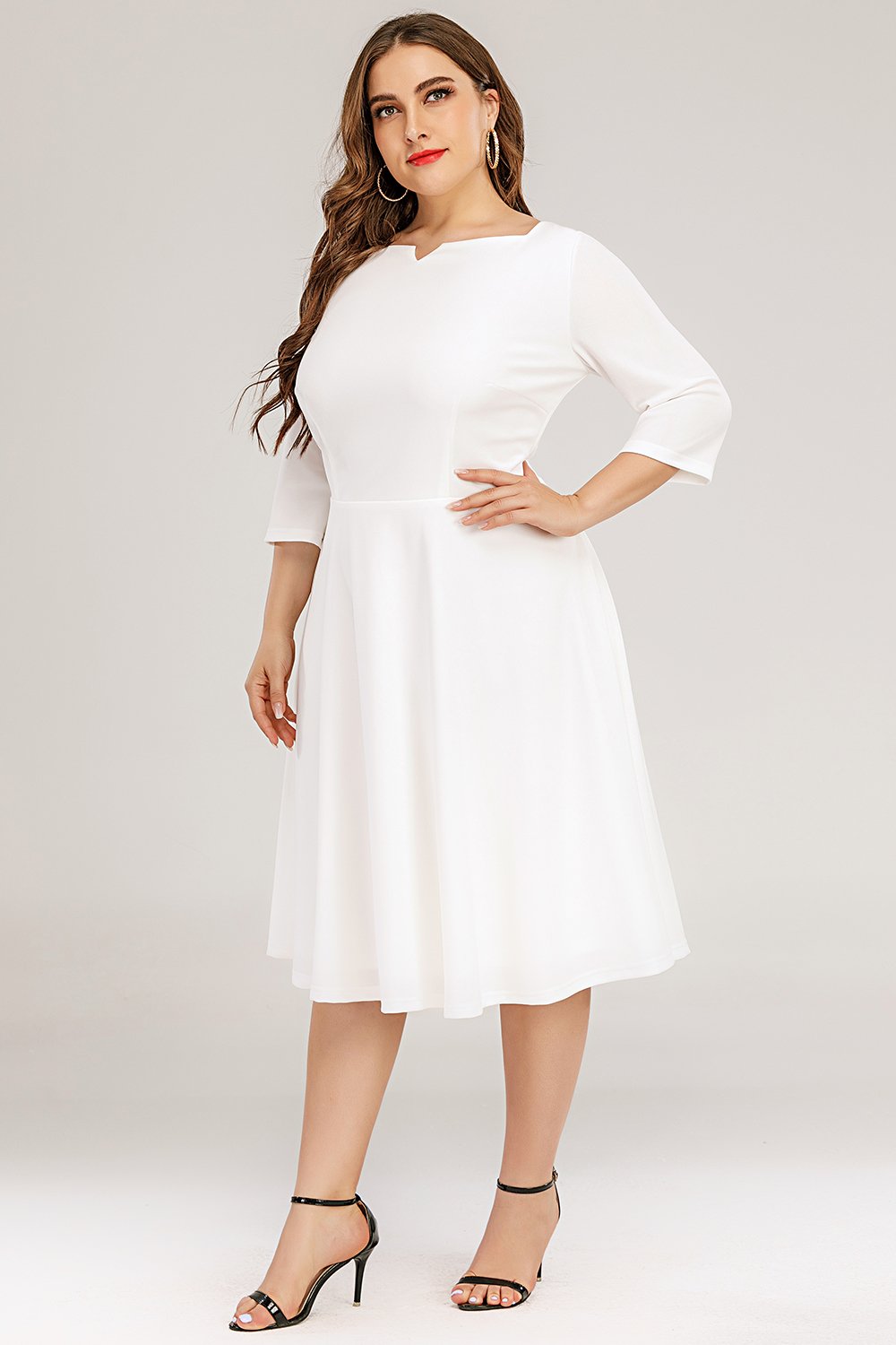 Vestido formal branco plus size