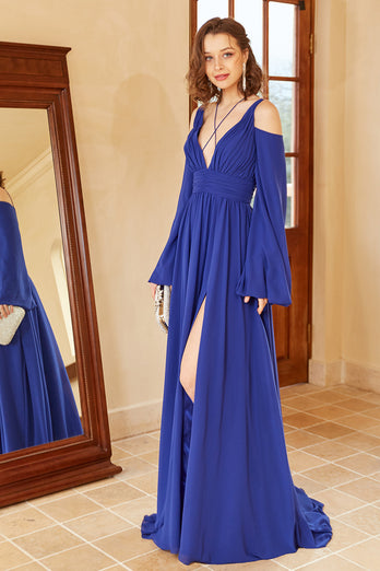 Uma linha fora do ombro vestido real do baile azul com frente dividida
