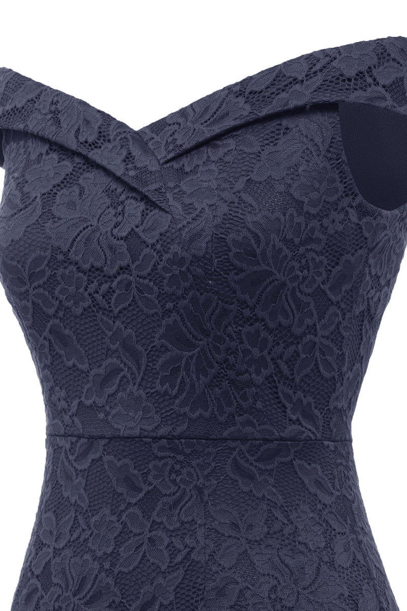 Carregar imagem no visualizador da galeria, Sheath Off the Shoulder Burgundy Lace Dress