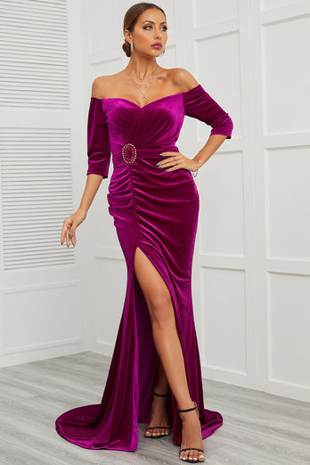Vestido comprido fora de ombro com frente dividida