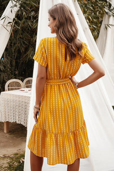 Vestido casual midi listrado amarelo