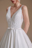 Carregar imagem no visualizador da galeria, Vestido de noiva de pescoço em V-line branco com renda